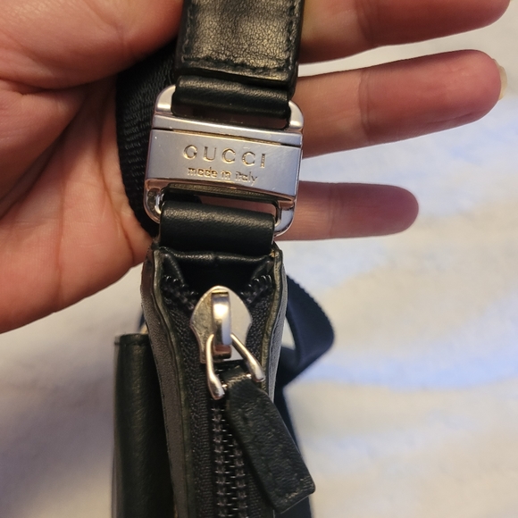 💢SOLD💢       NWOT AUTHENTIC GUCCI  KIDS navy micro GG canvas mini bag - Picture 13 of 16